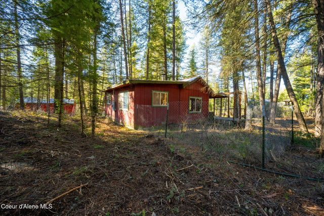 1807 Kelso Lake RD, Athol, ID 83801