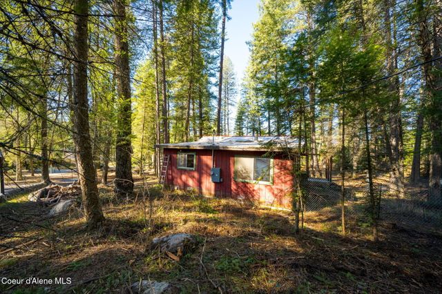 1807 Kelso Lake RD, Athol, ID 83801