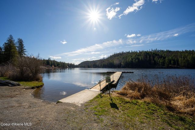 1807 Kelso Lake RD, Athol, ID 83801