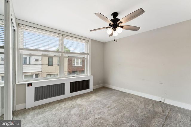 2833 S SYDENHAM ST, Philadelphia, PA 19145