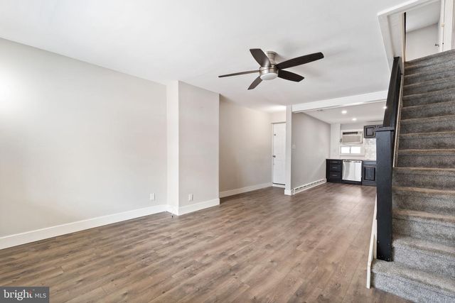 2833 S SYDENHAM ST, Philadelphia, PA 19145