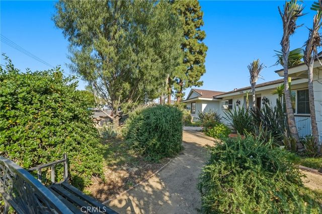 1110 E Meats Ave, Orange, CA 92865