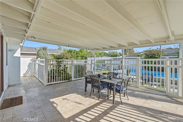 1110 E Meats Ave, Orange, CA 92865