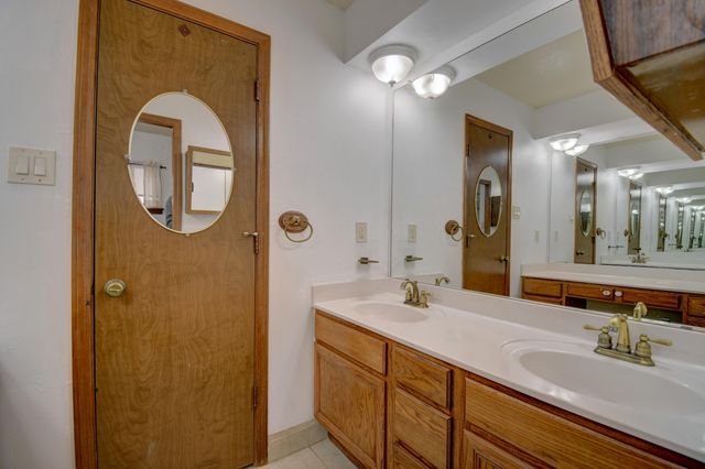 3805 Valerie Place NE, Albuquerque, NM 87111