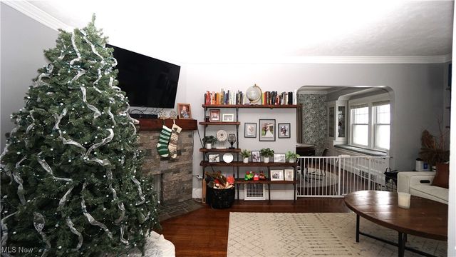 16416 Elsienna Avenue, Cleveland, OH 44135