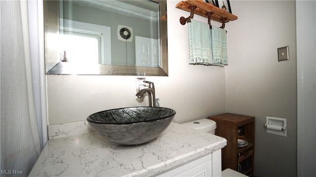 16416 Elsienna Avenue, Cleveland, OH 44135