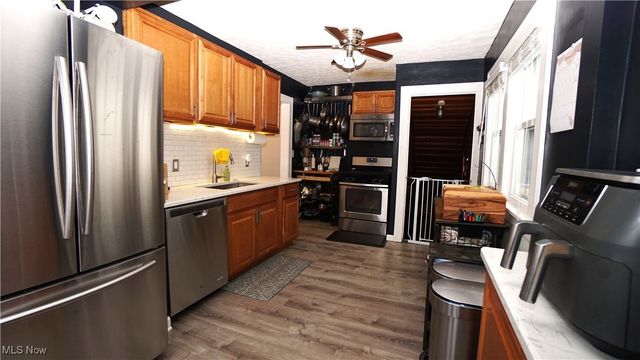 16416 Elsienna Avenue, Cleveland, OH 44135