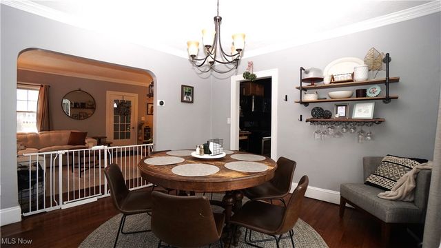 16416 Elsienna Avenue, Cleveland, OH 44135