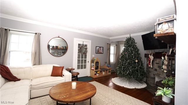 16416 Elsienna Avenue, Cleveland, OH 44135