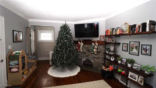 16416 Elsienna Avenue, Cleveland, OH 44135