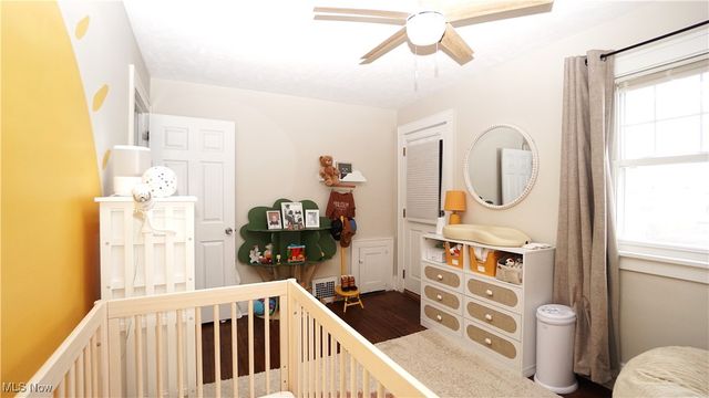 16416 Elsienna Avenue, Cleveland, OH 44135