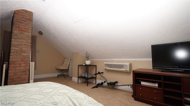 16416 Elsienna Avenue, Cleveland, OH 44135