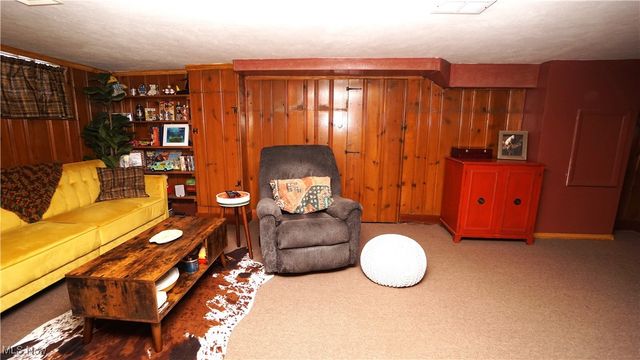 16416 Elsienna Avenue, Cleveland, OH 44135