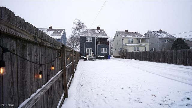 16416 Elsienna Avenue, Cleveland, OH 44135