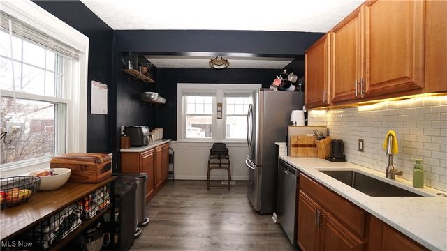 16416 Elsienna Avenue, Cleveland, OH 44135