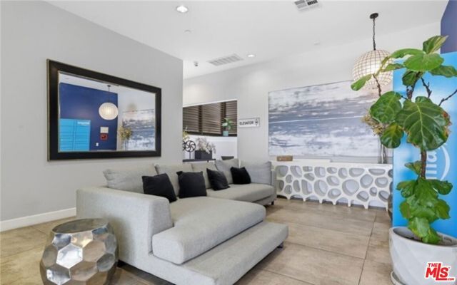 118 S Kenwood Street 407, Glendale, CA 91205
