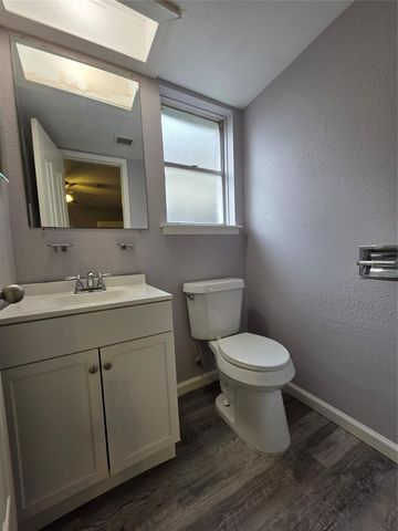 9611 Jaywood Drive, Houston, TX 77040