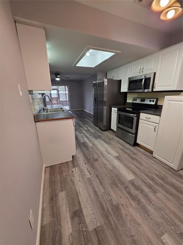 9611 Jaywood Drive, Houston, TX 77040