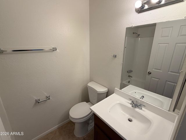 7724 W PIERSON Street, Phoenix, AZ 85033