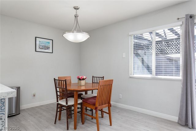 41 Del Amo Drive, Las Vegas, NV 89110