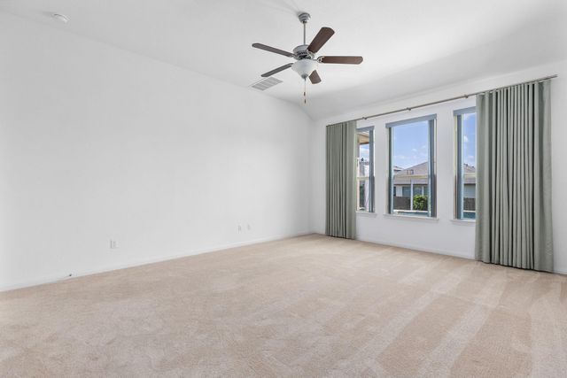525 Scenic Bluff DR, Georgetown, TX 78628