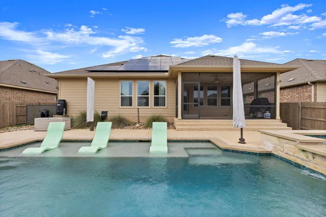 525 Scenic Bluff DR, Georgetown, TX 78628