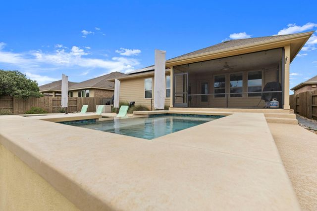 525 Scenic Bluff DR, Georgetown, TX 78628