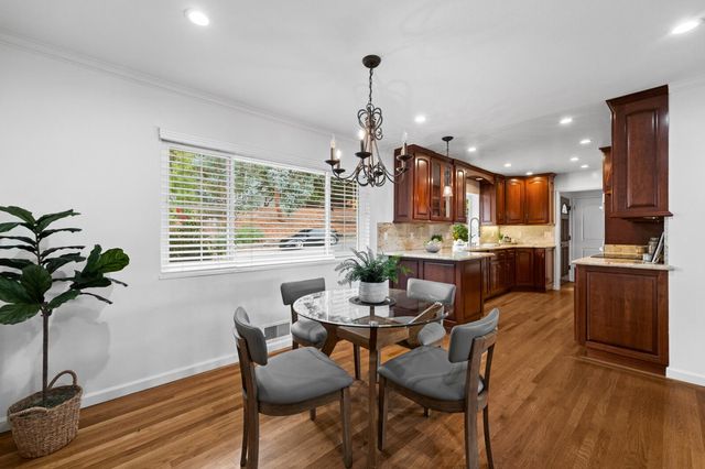 340 W 39th Avenue, San Mateo, CA 94403