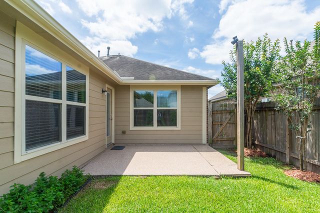 1722 York Creek Drive, Houston, TX 77014