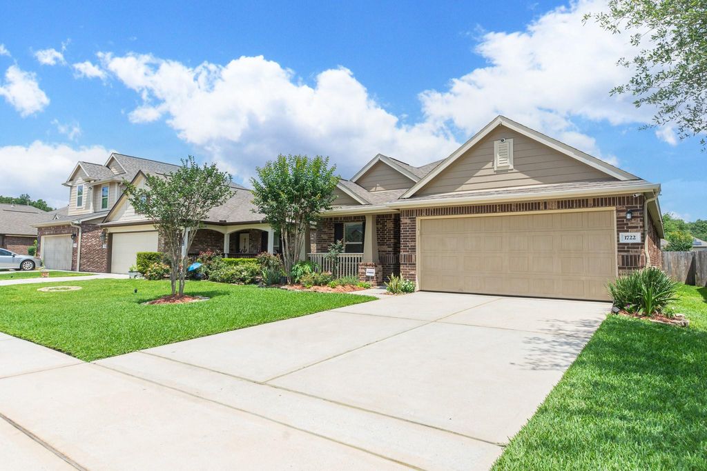 1722 York Creek Drive, Houston, TX 77014