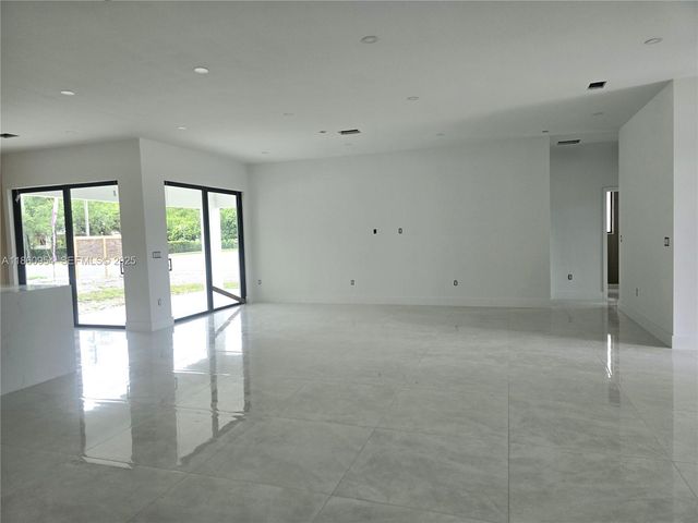 28361 SW 172nd Court, Miami, FL 33030
