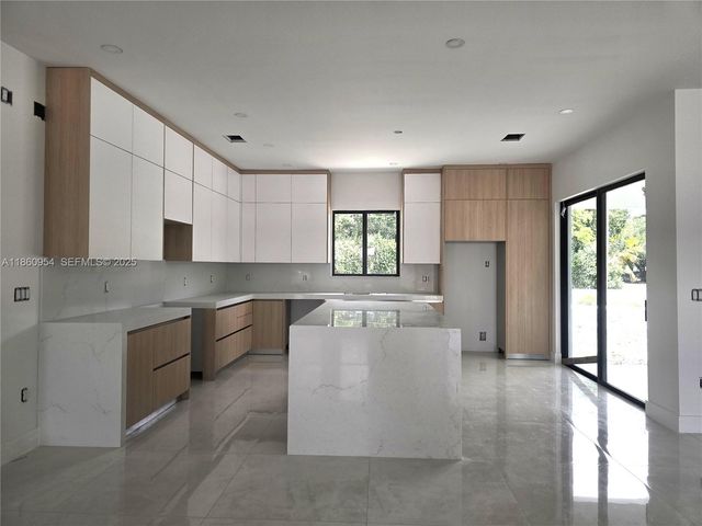28361 SW 172nd Court, Miami, FL 33030