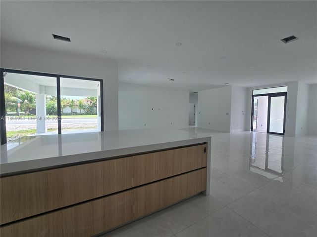 28361 SW 172nd Court, Miami, FL 33030