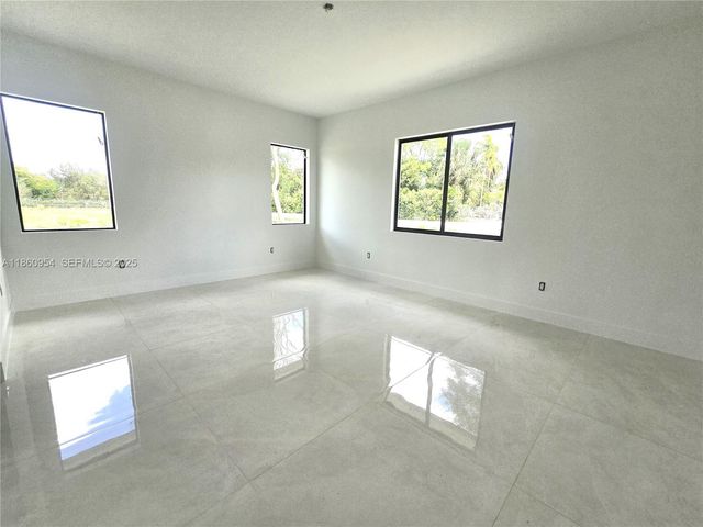 28361 SW 172nd Court, Miami, FL 33030