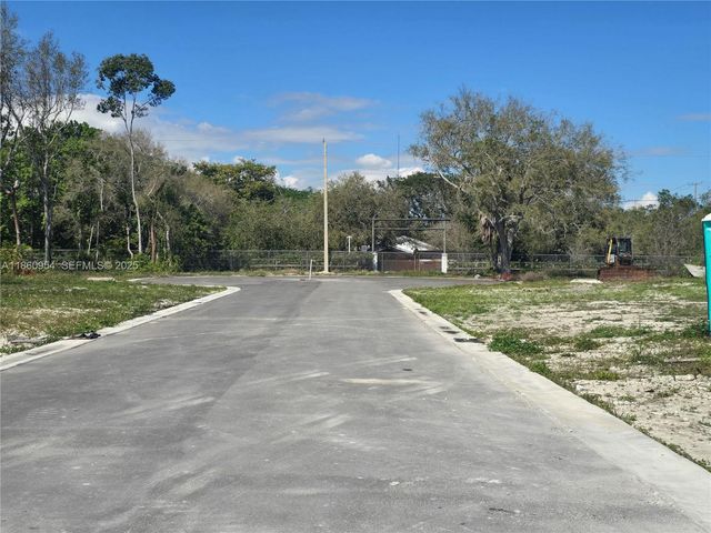 28361 SW 172nd Court, Miami, FL 33030