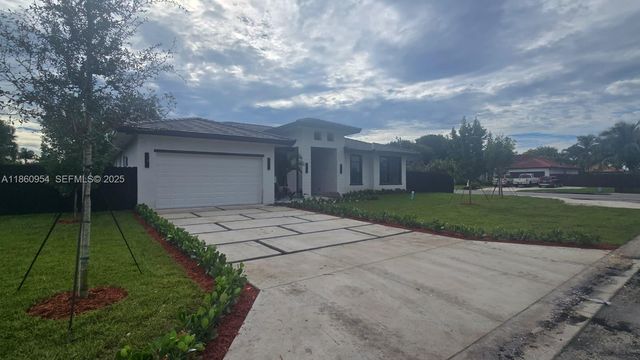 28361 SW 172nd Court, Miami, FL 33030
