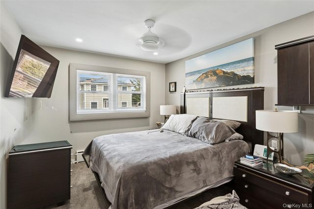 31 Julian Place, Island Park, NY 11558