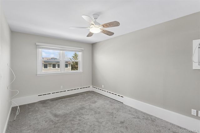 31 Julian Place, Island Park, NY 11558