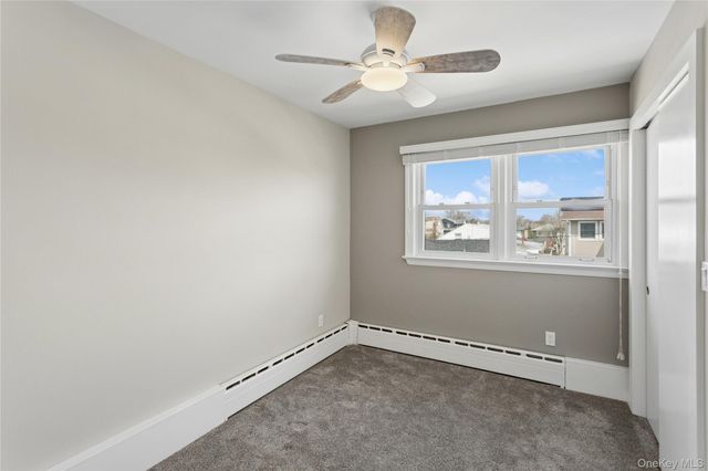 31 Julian Place, Island Park, NY 11558