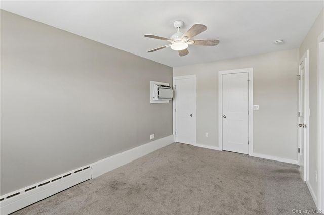 31 Julian Place, Island Park, NY 11558