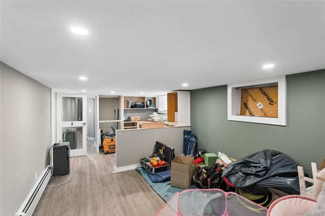 31 Julian Place, Island Park, NY 11558