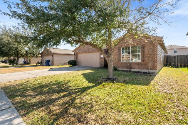 830 Paradise Road, Baytown, TX 77521