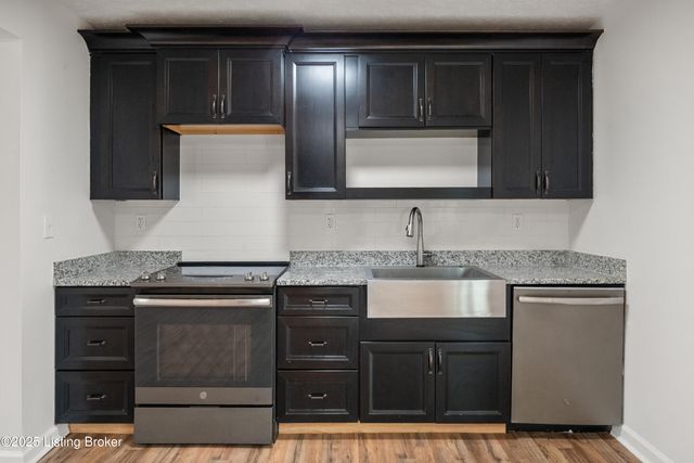 5408 Sprigwood Ln, Louisville, KY 40291