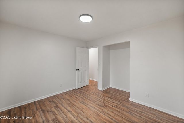 5408 Sprigwood Ln, Louisville, KY 40291