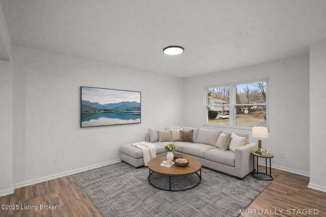 5408 Sprigwood Ln, Louisville, KY 40291