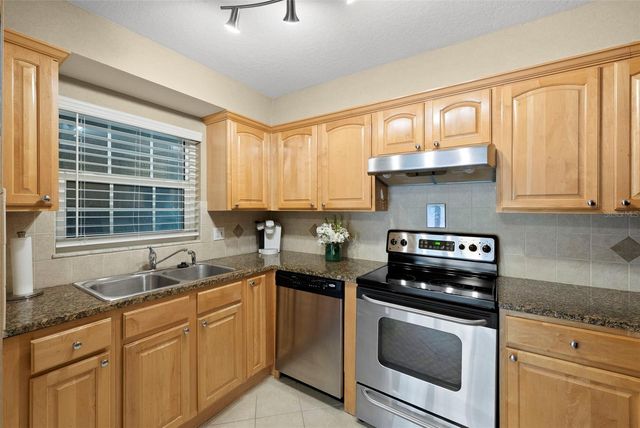6100 GULFPORT BOULEVARD S 107, Gulfport, FL 33707