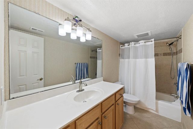 6100 GULFPORT BOULEVARD S 107, Gulfport, FL 33707