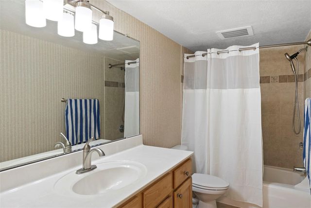 6100 GULFPORT BOULEVARD S 107, Gulfport, FL 33707