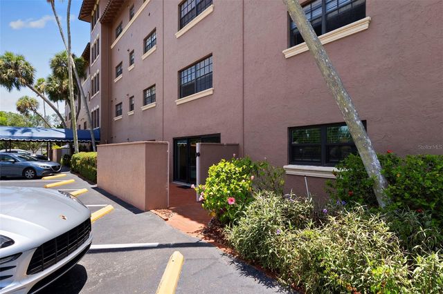 6100 GULFPORT BOULEVARD S 107, Gulfport, FL 33707