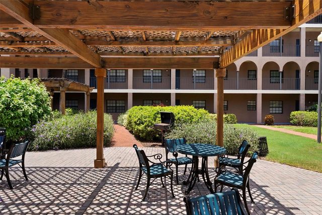 6100 GULFPORT BOULEVARD S 107, Gulfport, FL 33707